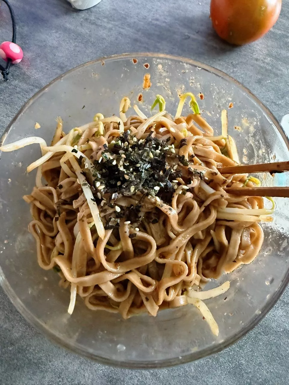 自己加青菜烹煮的小蘭州蕎麥麵實拍照片，呈現清爽主食搭配